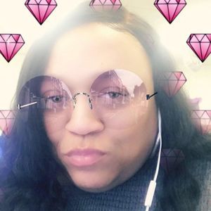 Meet your Posher, Kelli